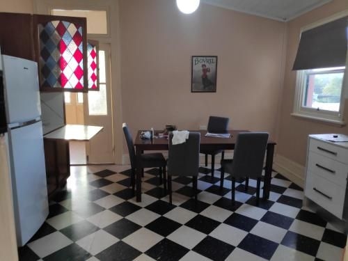 Bourke Apartments2