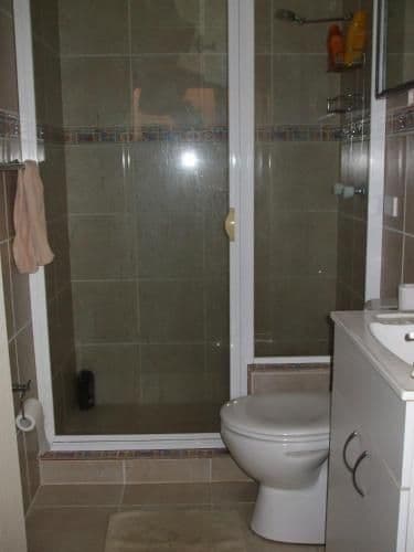 Economy Quadruple Room with Shared Bathroom B