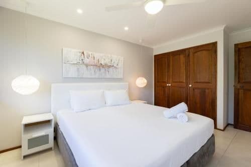 Premier One-Bedroom Apartment