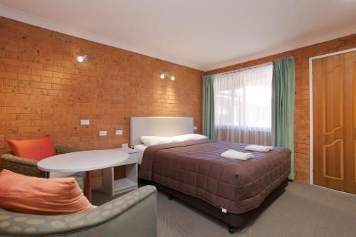 แซฟไฟร์ ปาล์มส โมเต็ล (Sapphire Palms Motel)3