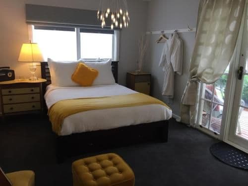 Deluxe Double Room - Romantic Retro