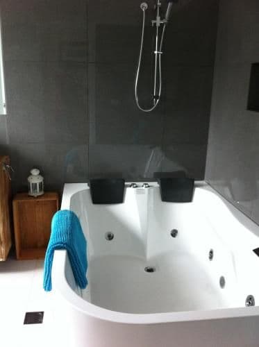 Cottage with Spa Bath - Coastal Spa