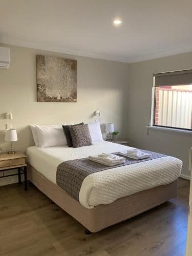 Deluxe Family Chalet (Sleeps 8)