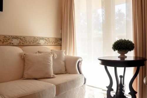 Plumes on the Green Boutique Bed & Breakfast3