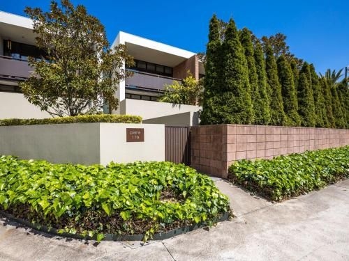 Piana Apartment Two :: Jervis Bay Rentals (Piana Apartment Two Jervis Bay Rentals)1