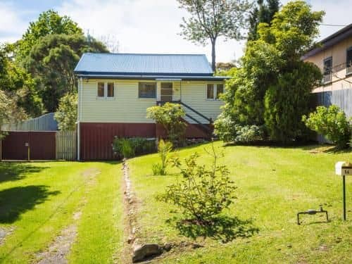 Pet Friendly Beach Cottage @ Ballingalla Pet Friendly Beach Cottage @ Ballingalla