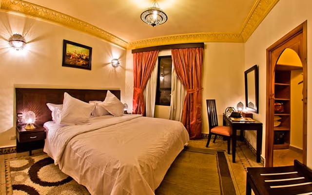 SUITE KING BED TWO BEDROOMS
