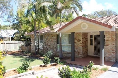 FRANGIPANI BEACH HOUSE - PET FRIENDLY 22 Belbourie Cres Boomerang Beach FRANGIPANI BEACH HOUSE - PET FRIENDLY 22 Belbourie Cres Boomerang Beach