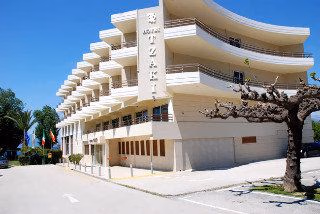 Tzaki Hotel0