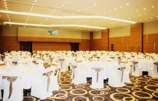 โรงแรมฮาร์เบอร์ พาร์ค (Harbor Park Hotel)2