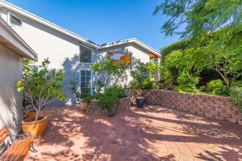 Resort-style Home2