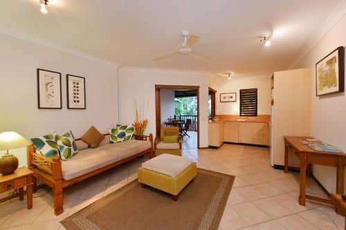 Balinese Style Apartment Balinese Style Apartment