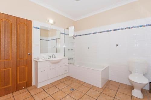 Five-Bedroom Holiday Home