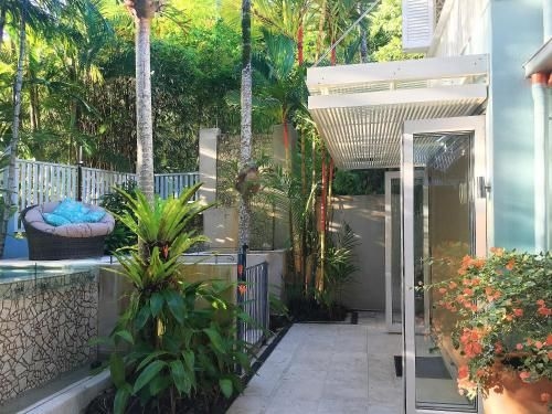 Garden Villa on Murphy4