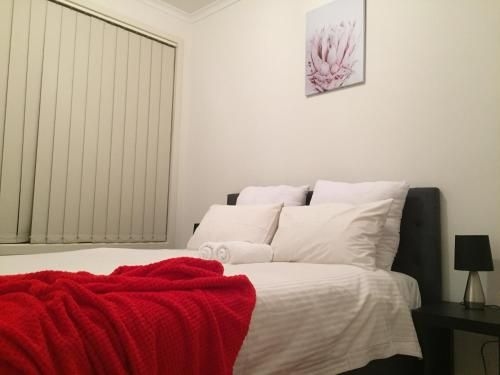 Tasha's Apartments on Kerry0