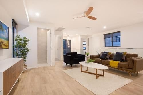Six-Bedroom Holiday Home