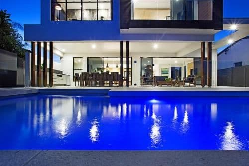 Eight-Bedroom Holiday Home