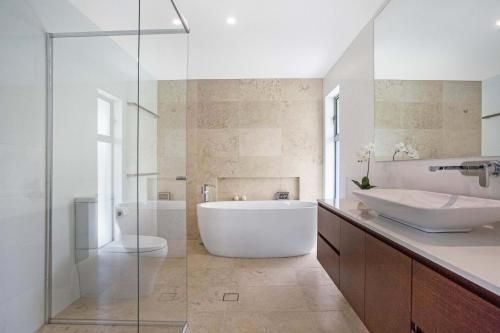 Seaclusion Broadbeach2