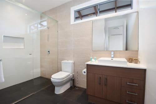 Six-Bedroom Holiday Home