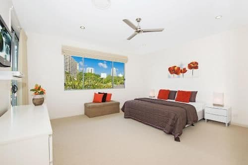 Five-Bedroom Holiday Home