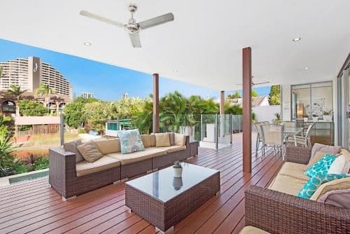 Five-Bedroom Holiday Home