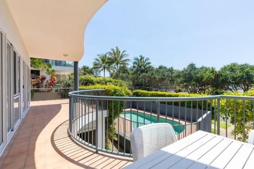 Location, location, Sunshine Beach3