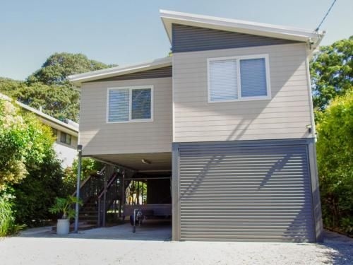 'RIVERSIDE RETREAT' 544 Ocean Drive, North Haven4