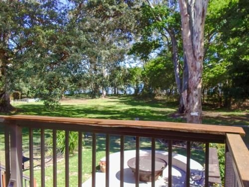 'RIVERSIDE RETREAT' 544 Ocean Drive, North Haven3