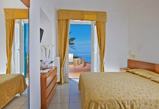 DOUBLE SEA VIEW