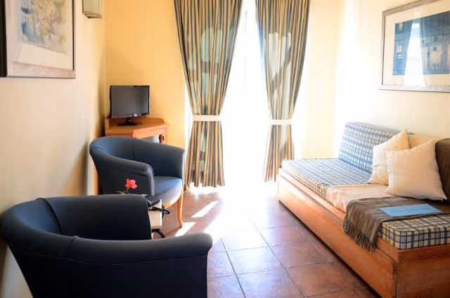 APARTMENT CAPACITY 2