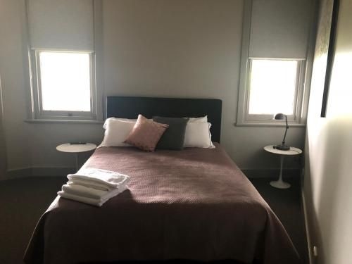 The Royal Hotel, Drouin4
