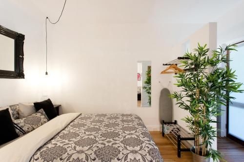 Industrial Central Apartment - Shop 84