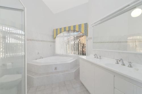 The Atrium, 11 Kentia Close4