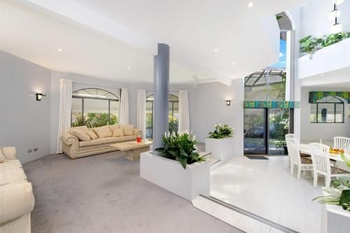 The Atrium, 11 Kentia Close2