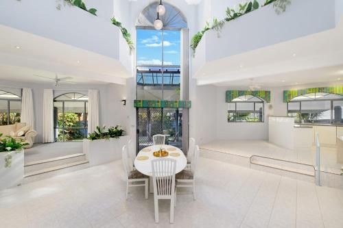The Atrium, 11 Kentia Close1