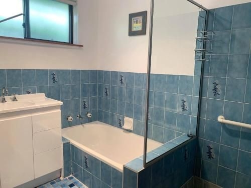 41 Leonard Avenue- pet friendly, boat parking & aircon2