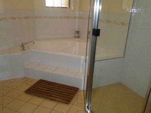 27b Christmas Bush Avenue - duplex in Nelson Bay walking distance to Dutchies Beach4