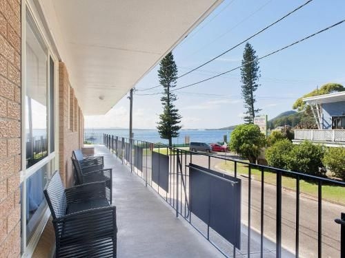 1 'Shoal Towers', 11 Shoal Bay Road - fantastic unit across the road from beach0