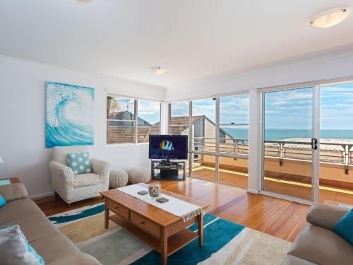 3 'The Clippers' 131 Soldiers Point Road - fabulous waterfront unit0
