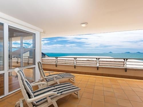 3 'The Clippers' 131 Soldiers Point Road - fabulous waterfront unit4