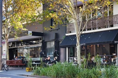 Stylish Terrace Steps From Darling Harbour And ICC3
