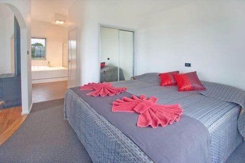 Honeymoon Suite