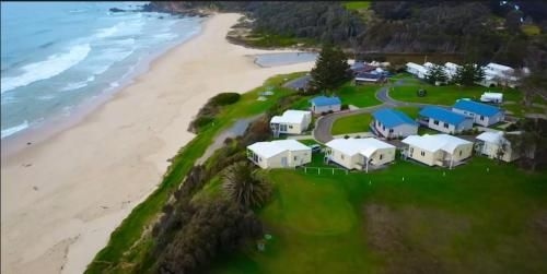 Surf Beach Narooma Holiday Park0