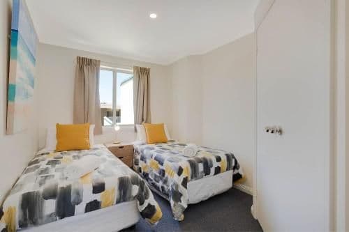 Three-Bedroom Apartment with Lake View
