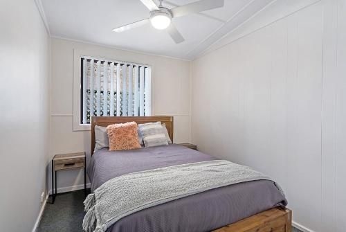Sunset Beach House - Soldiers Point Sleeps 93
