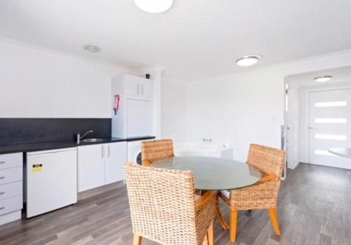 Adrift Apartments4