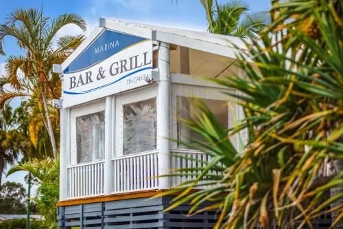 Tin Can Bay Marina Villas2