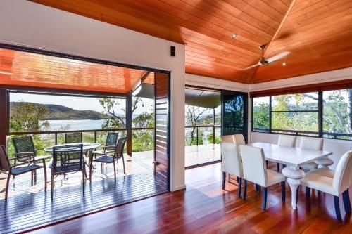 Point Blue on Hamilton Island4