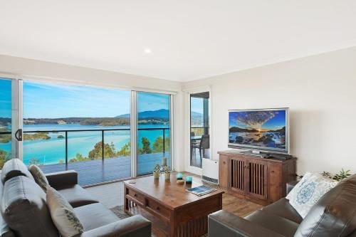 Hillcrest Views of Wagonga0