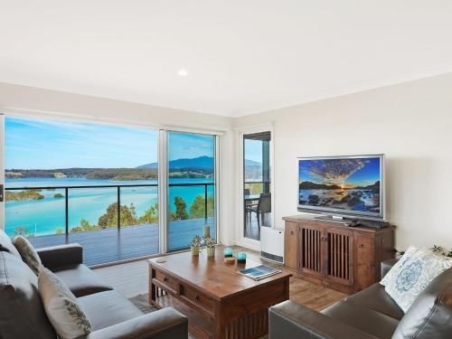 Hillcrest Views of Wagonga1
